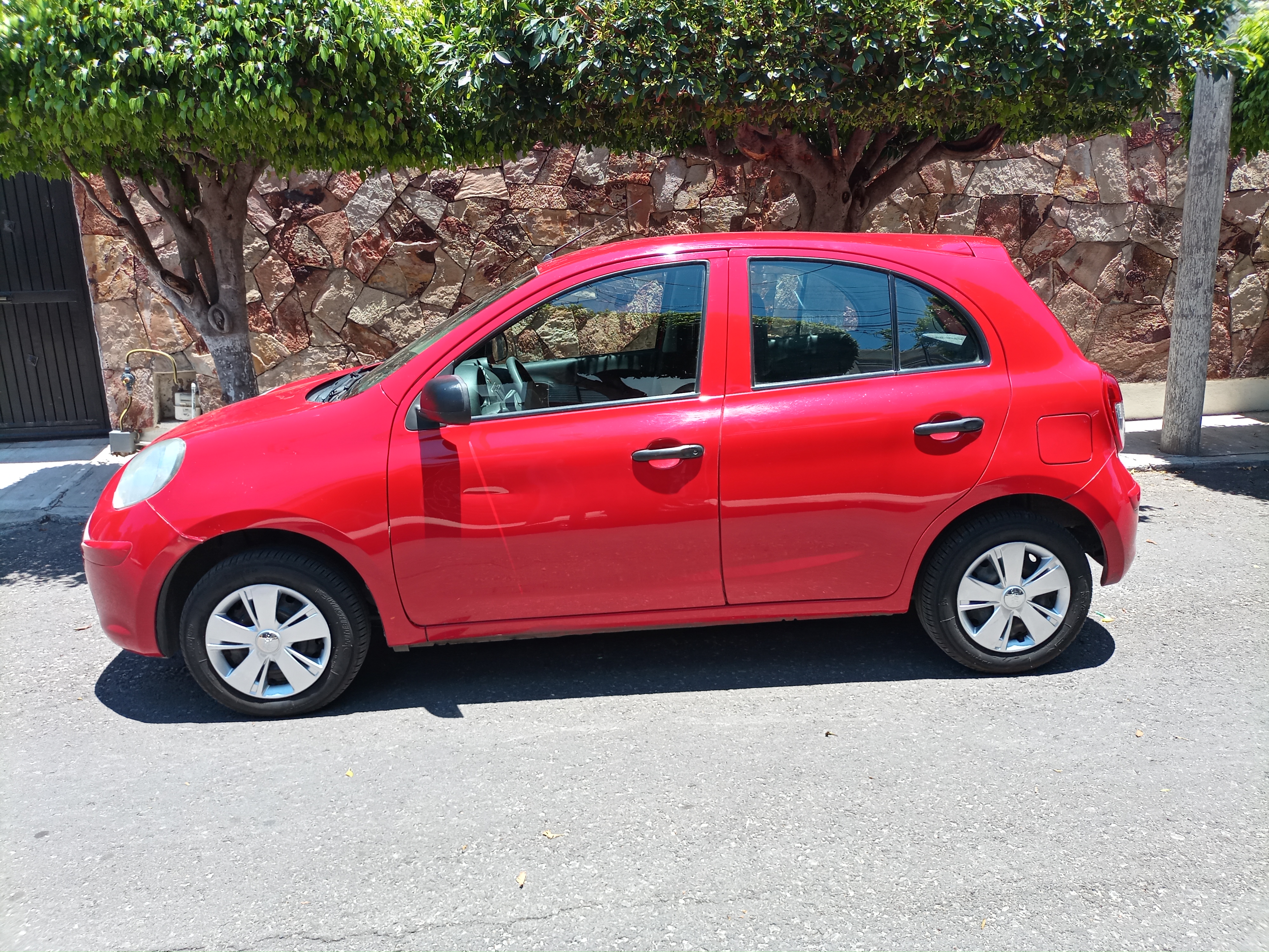 NISSAN MARCH 2016