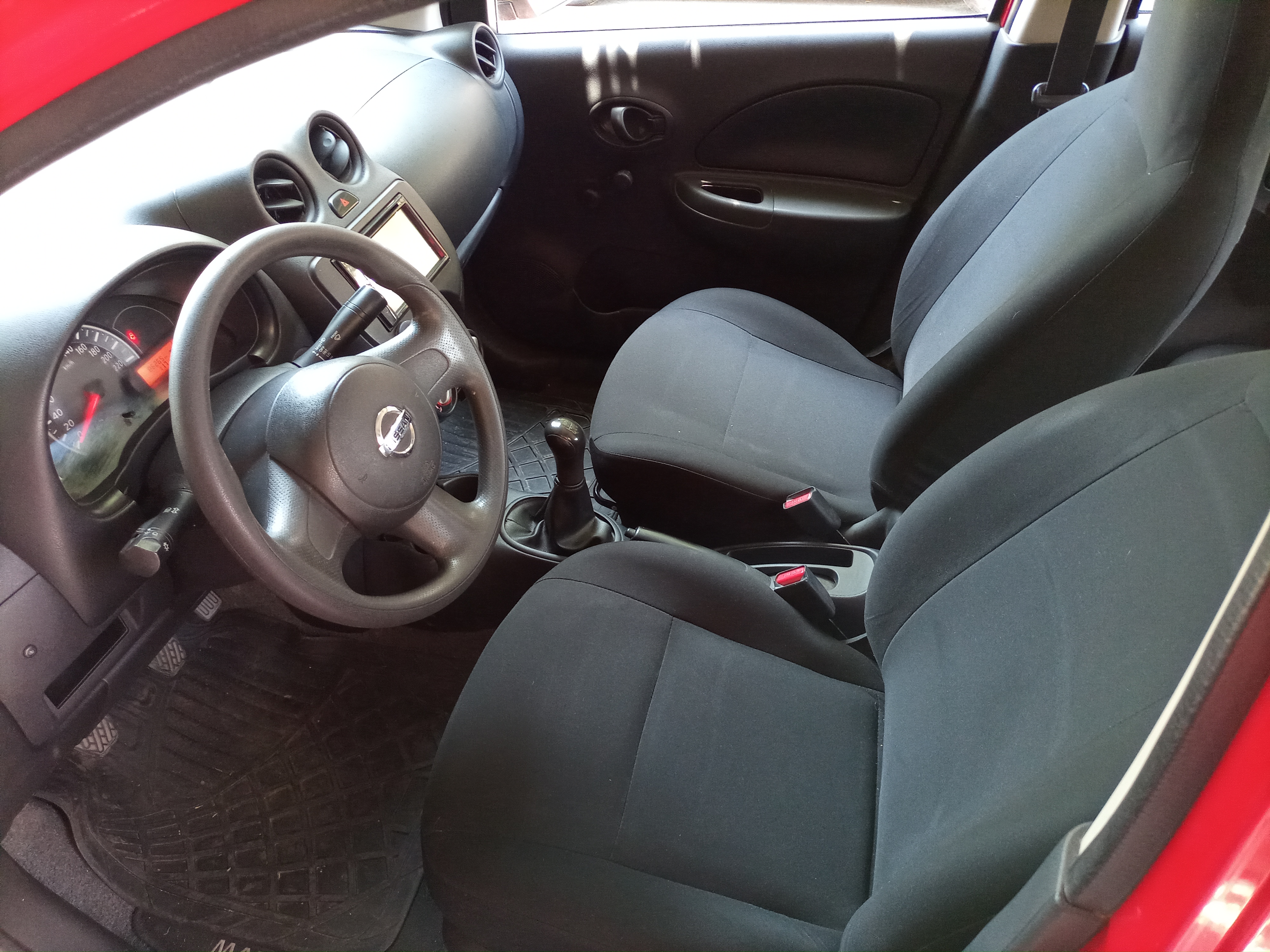 NISSAN MARCH 2016