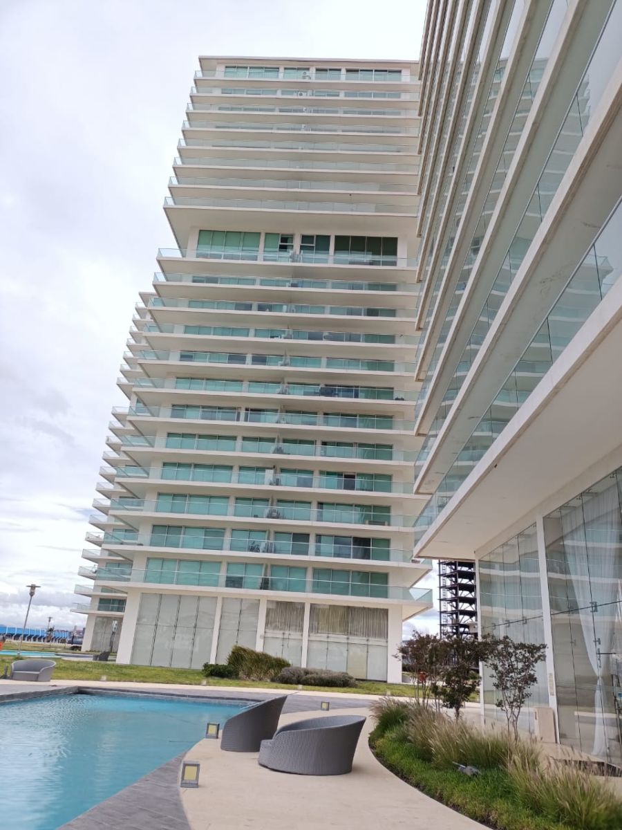 Departamento en RENTA AMUEBLADO Central Park Querétaro Torre 100
