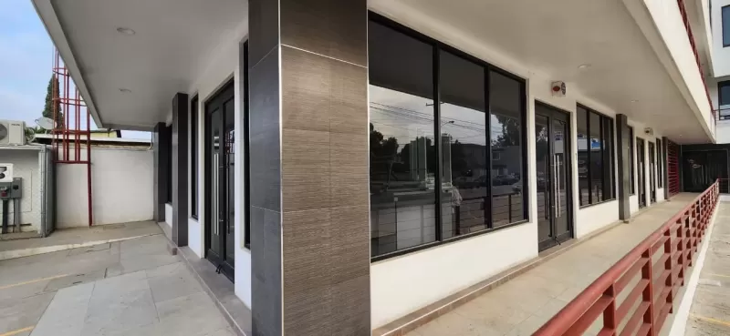 Renta Local Comercial en Esquina