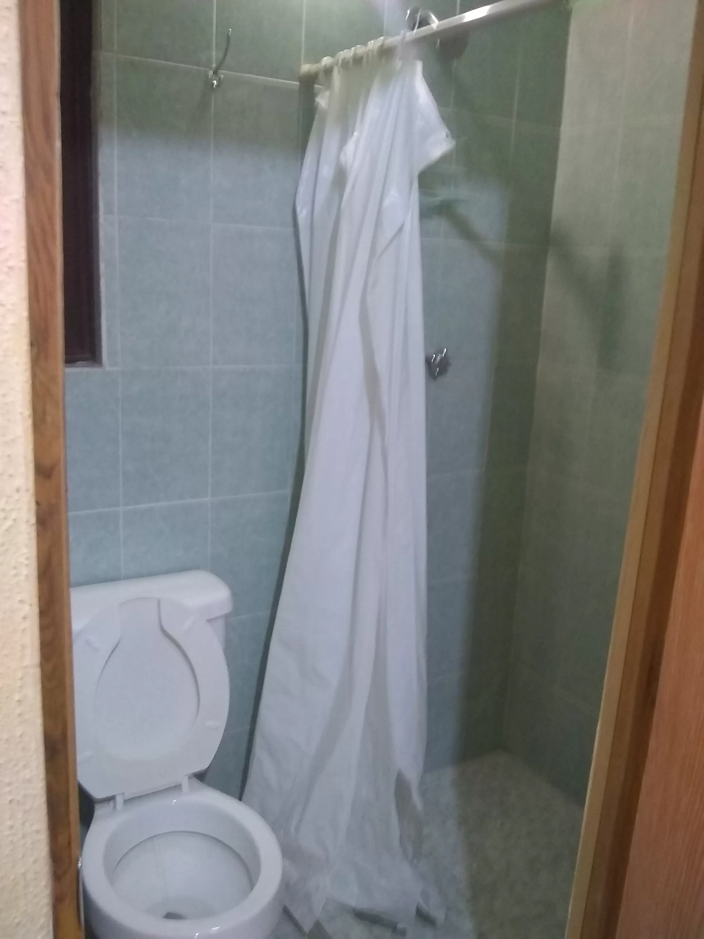 Renta Cuarto Amplio cerca