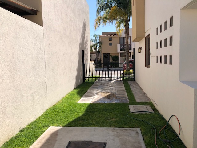 Bonita Casa en Venta en Real del Lago Juriquilla
