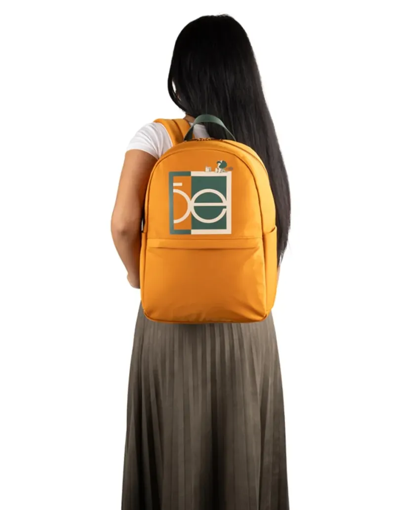 Mochila casual proyecto mafalda para mujer