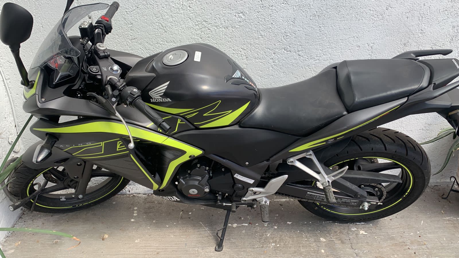Moto honda CBR 250R