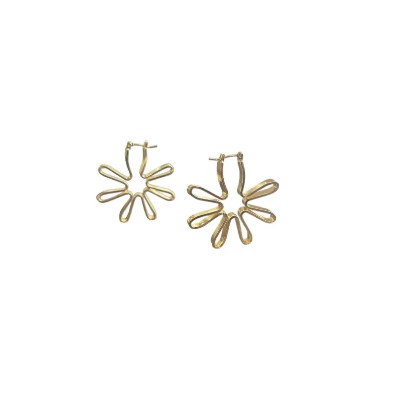Aretes Oro Laminado Flor