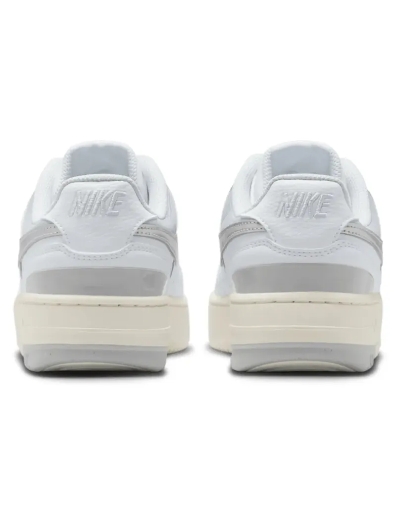 NIKE Tenis casual Gamma Force de mujer