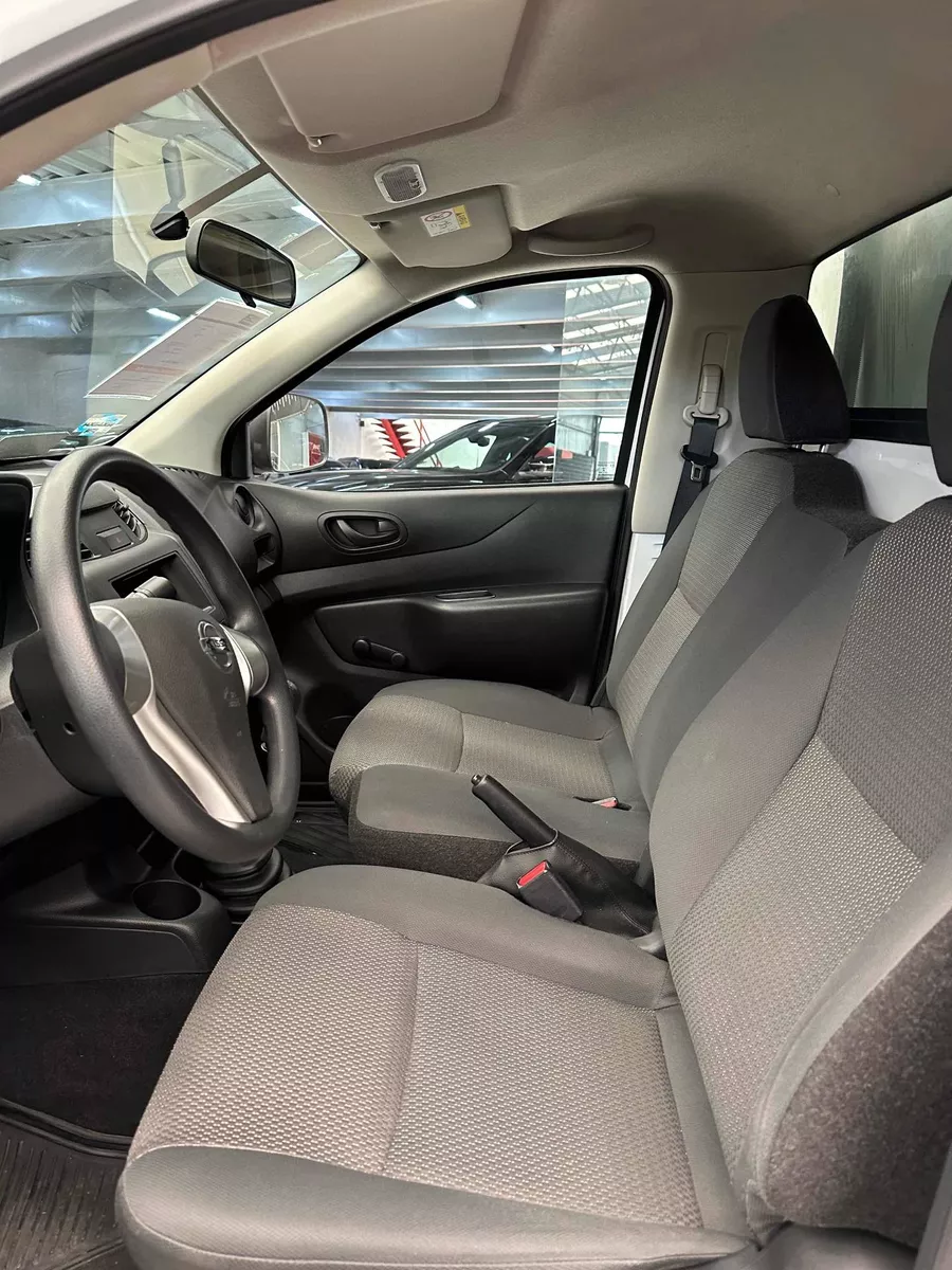 Nissan NP300 2.5 Chasis Cabina Dh Pack Seg Mt