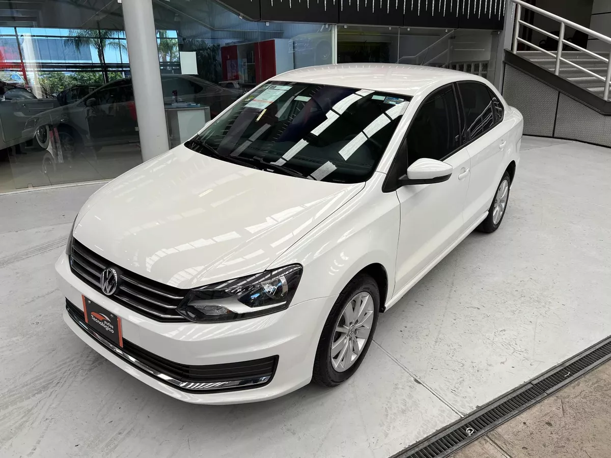 Volkswagen Vento 2.0 Confortline Mt