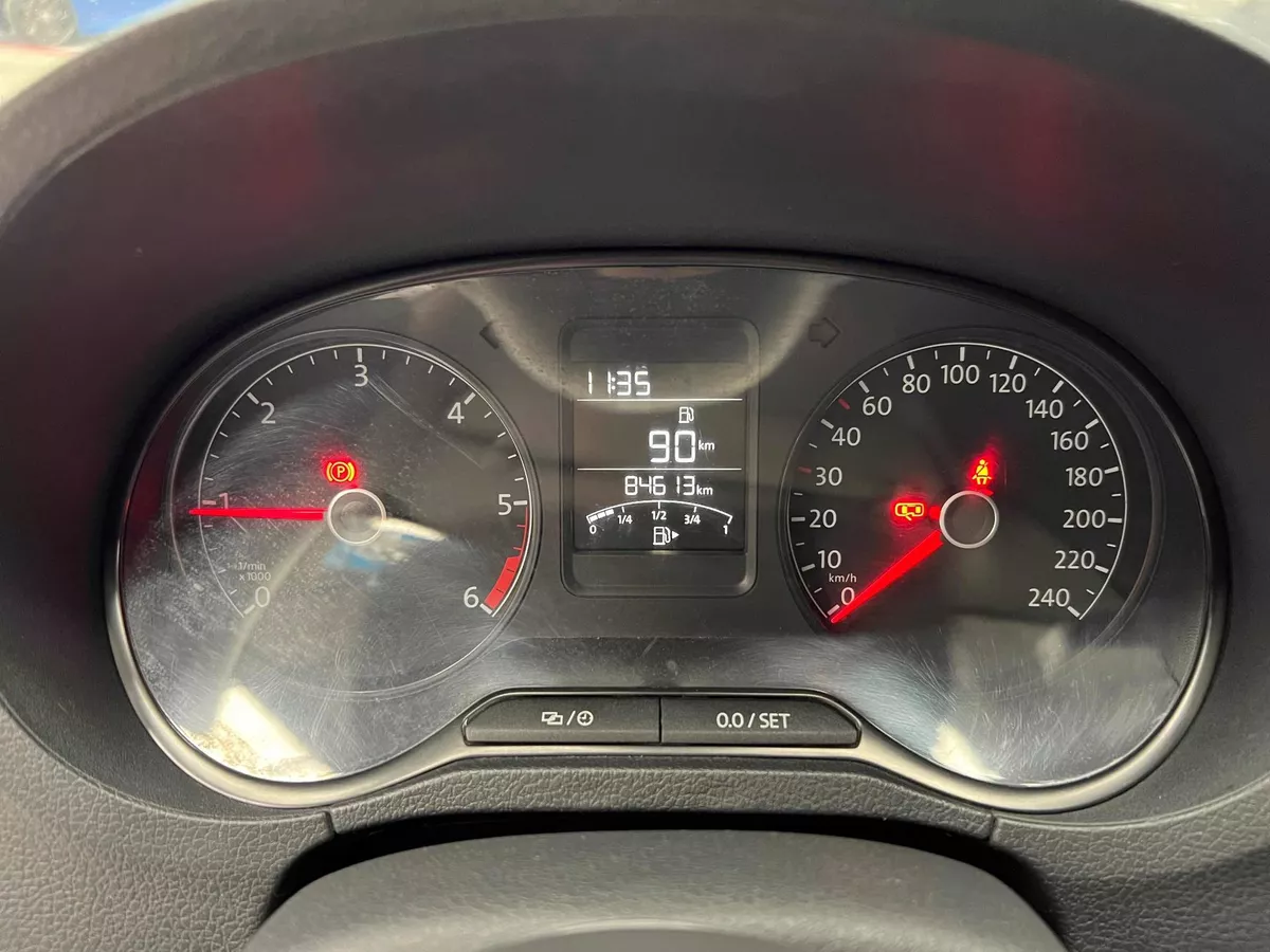 Volkswagen Vento 2.0 Confortline Mt