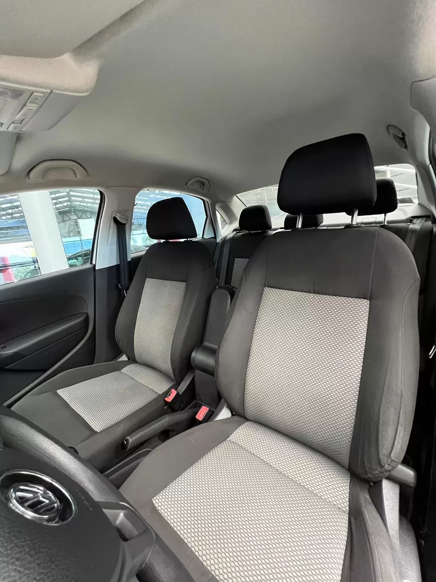 Volkswagen Vento 2.0 Confortline Mt