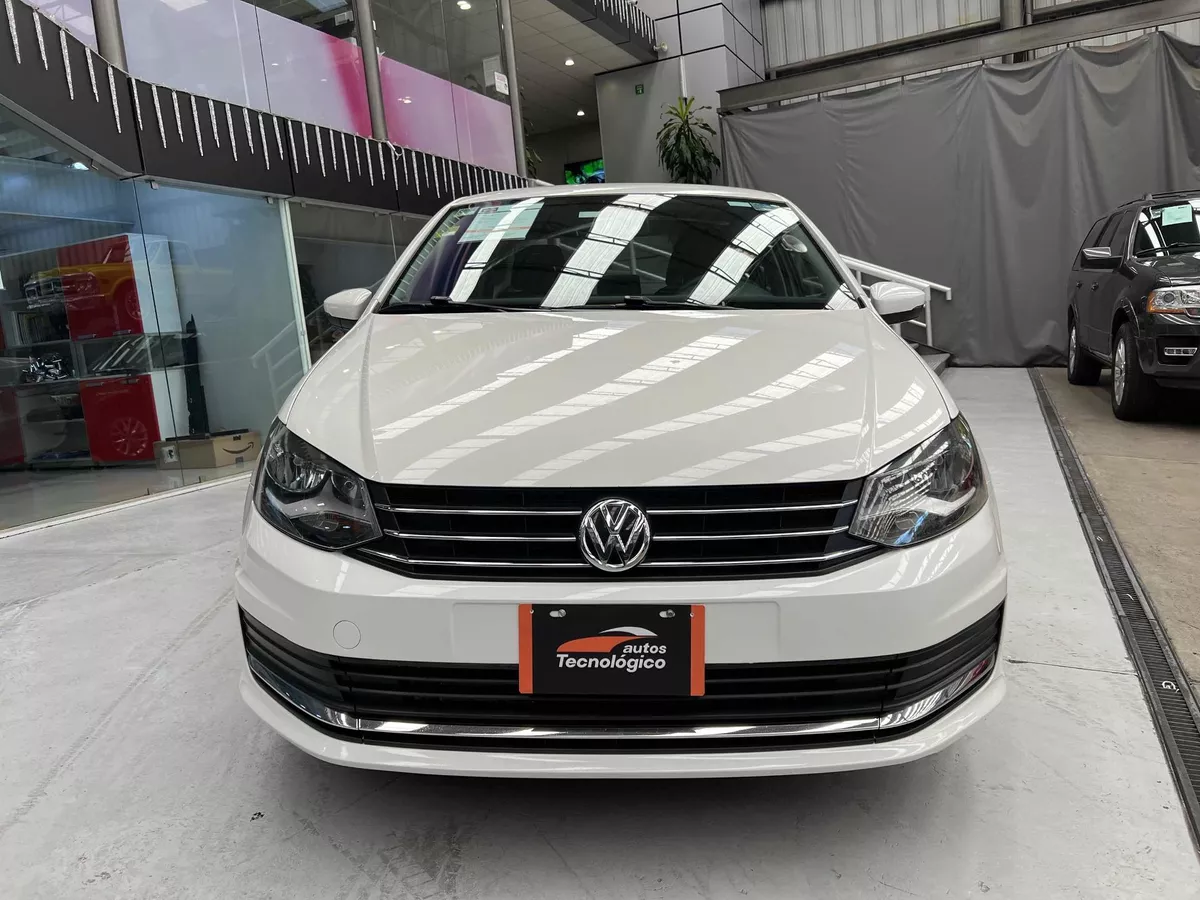 Volkswagen Vento 2.0 Confortline Mt