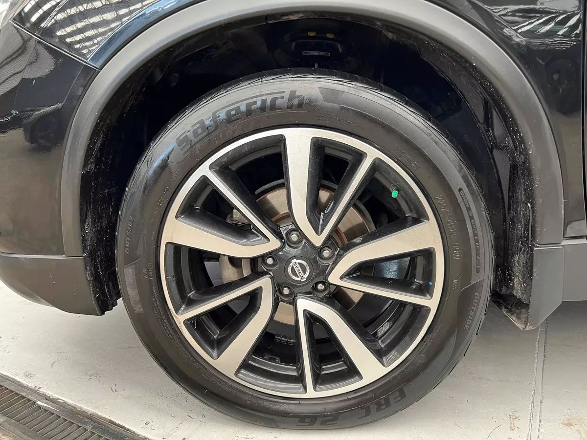 Nissan X-Trail 2.5 Exclusive 2 Row Cvt